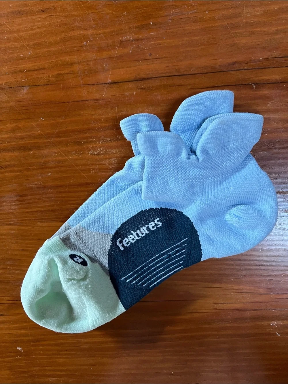 Feetures Elite light Cushion No Show Tab Running Socks Medium New